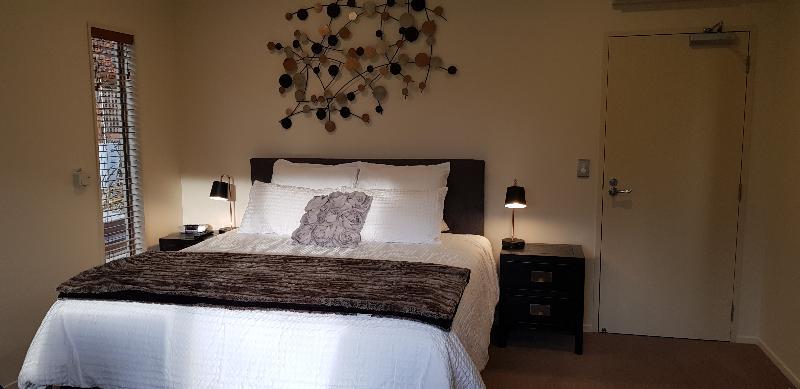 Maple Lodge Luxury Bed & Breakfast Albert Town Exteriér fotografie